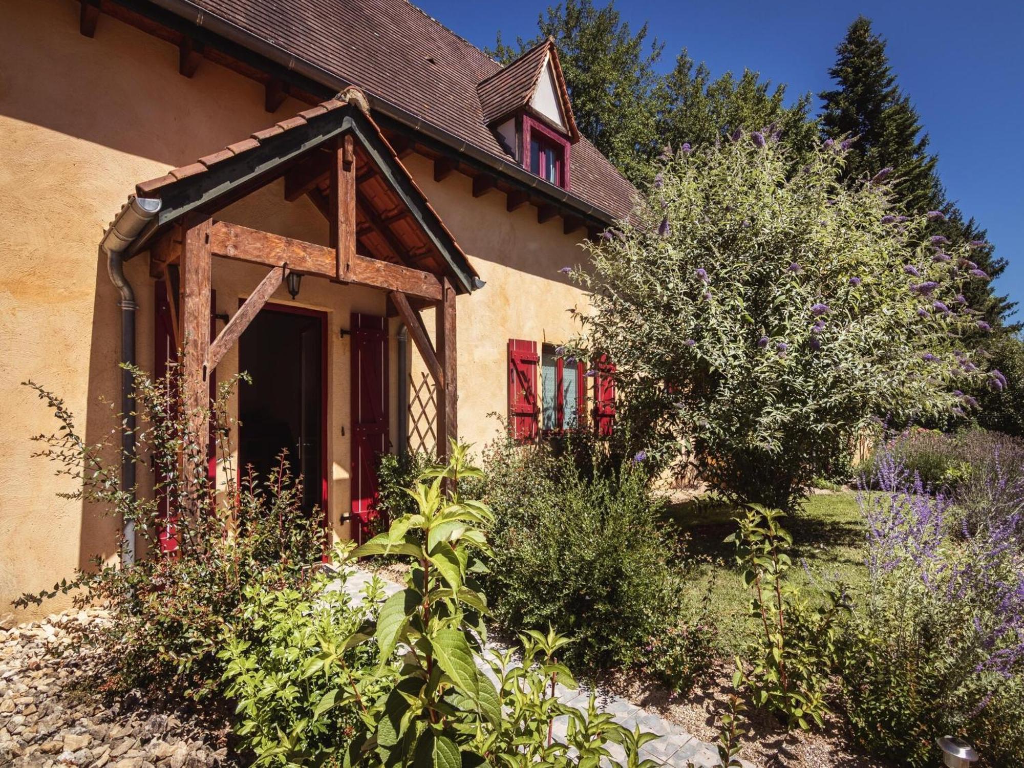 Charming Gite With Pool In Vezac Beynac-et-Cazenac Ngoại thất bức ảnh