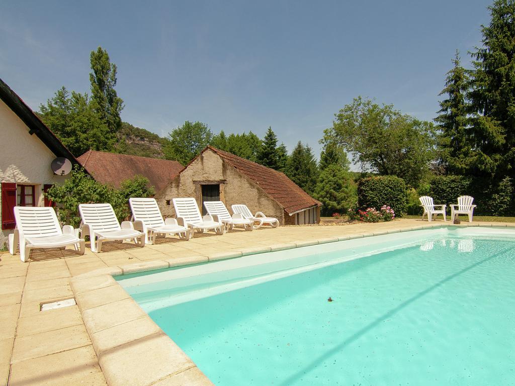 Charming Gite With Pool In Vezac Beynac-et-Cazenac Ngoại thất bức ảnh